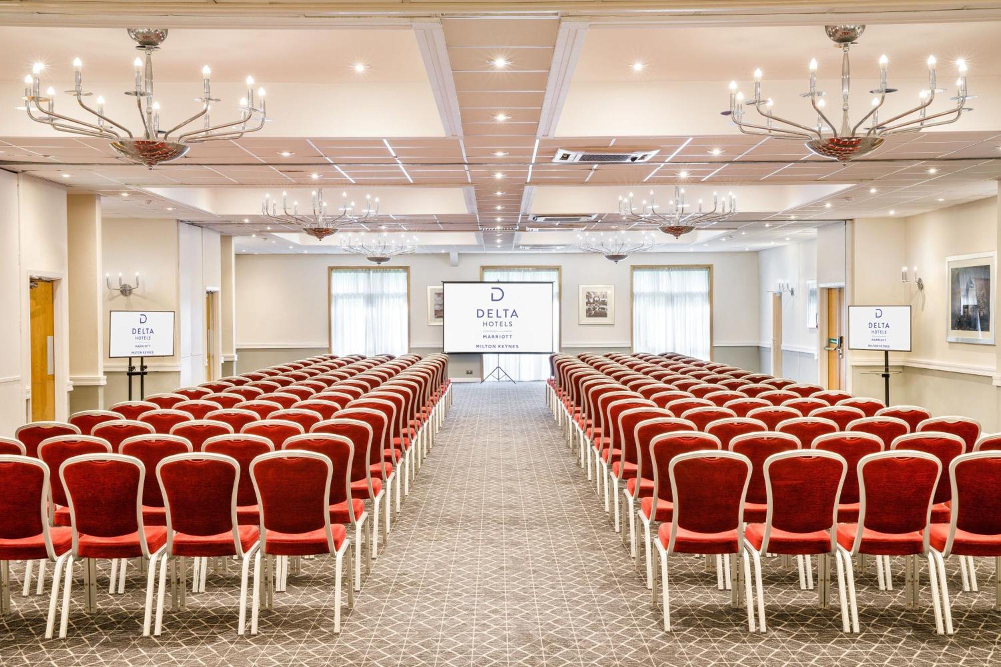 Delta Hotels By Marriott Μίλτον Κέινς Εξωτερικό φωτογραφία