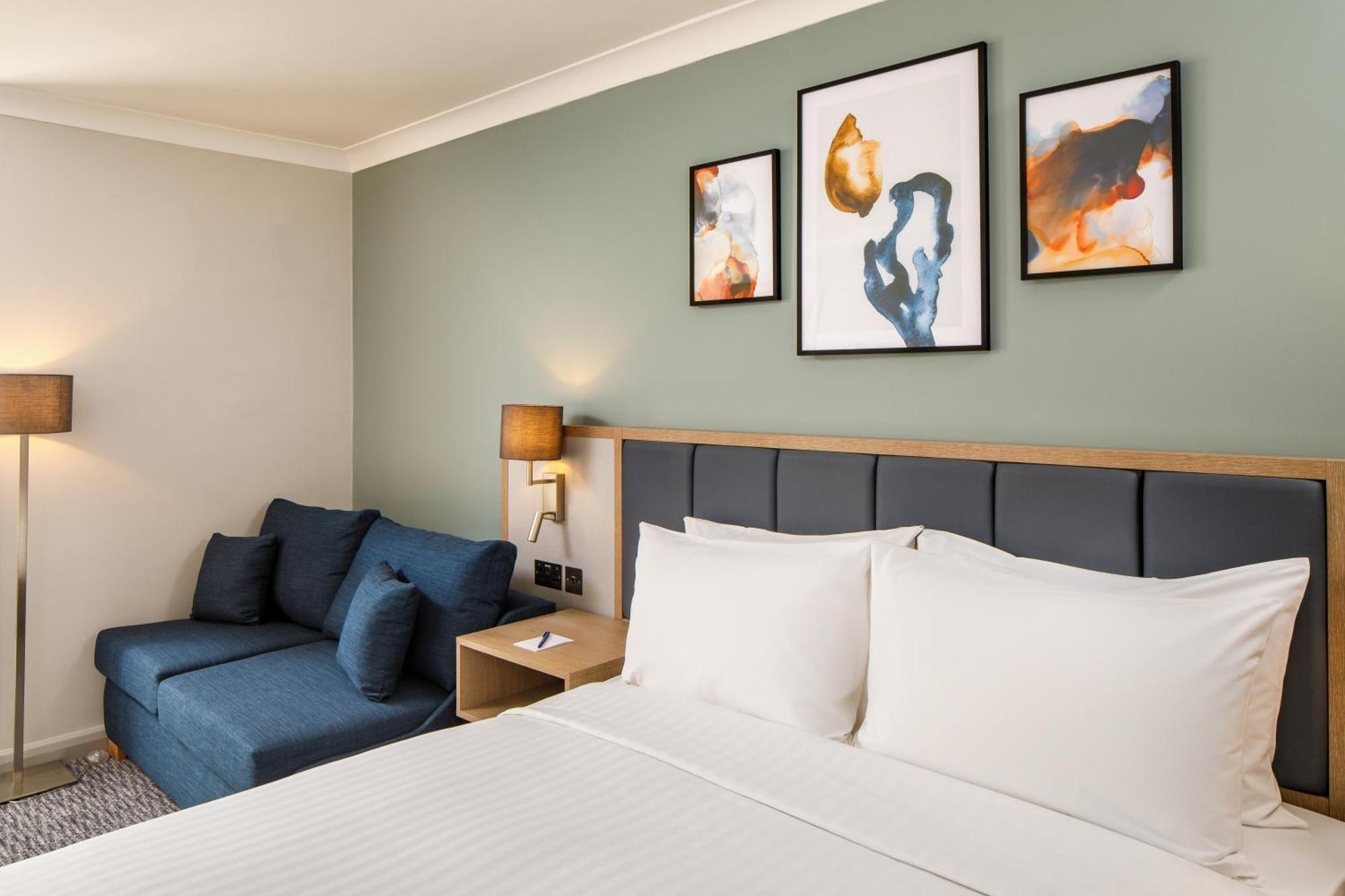 Delta Hotels By Marriott Μίλτον Κέινς Εξωτερικό φωτογραφία