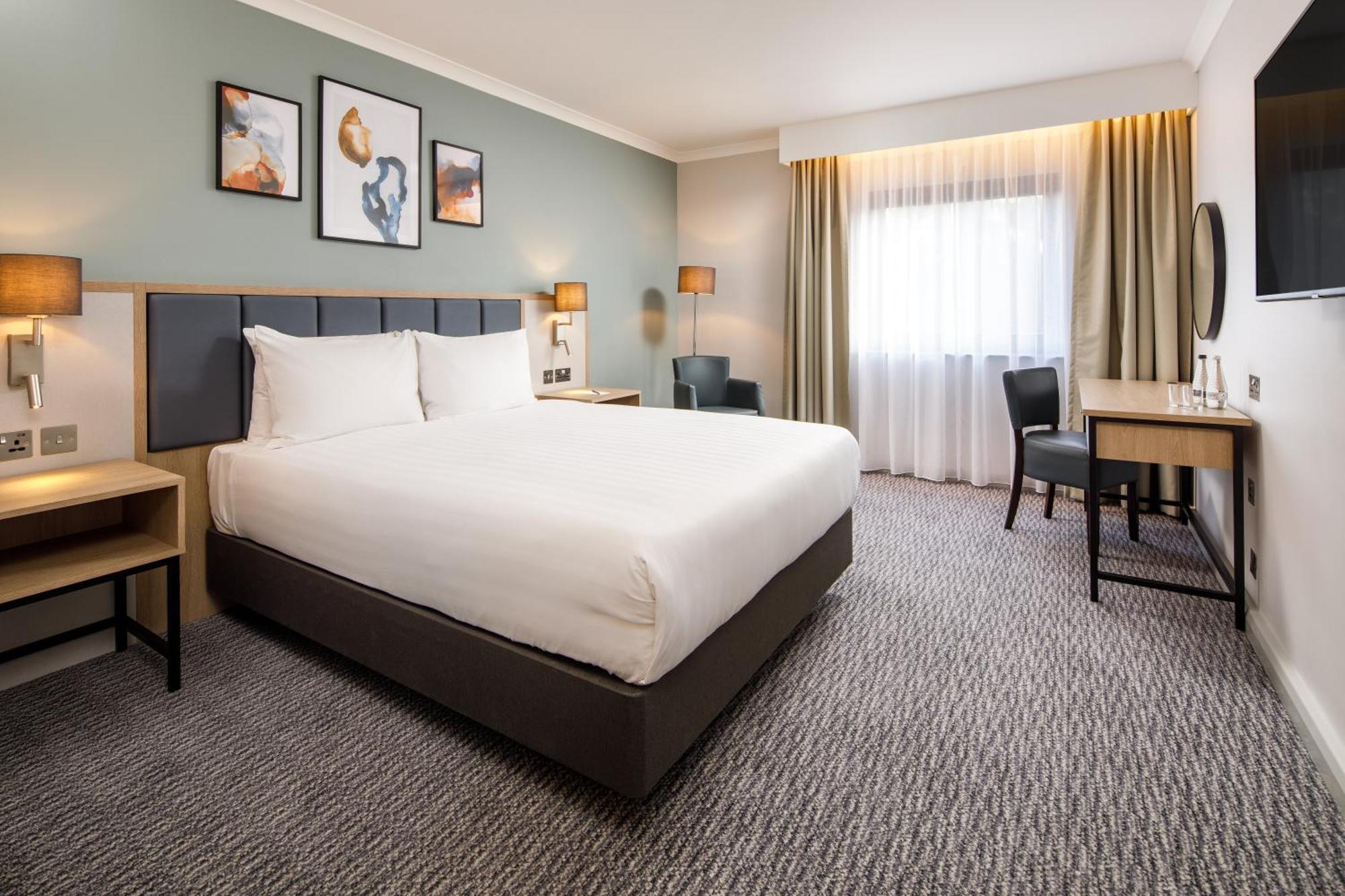 Delta Hotels By Marriott Μίλτον Κέινς Εξωτερικό φωτογραφία