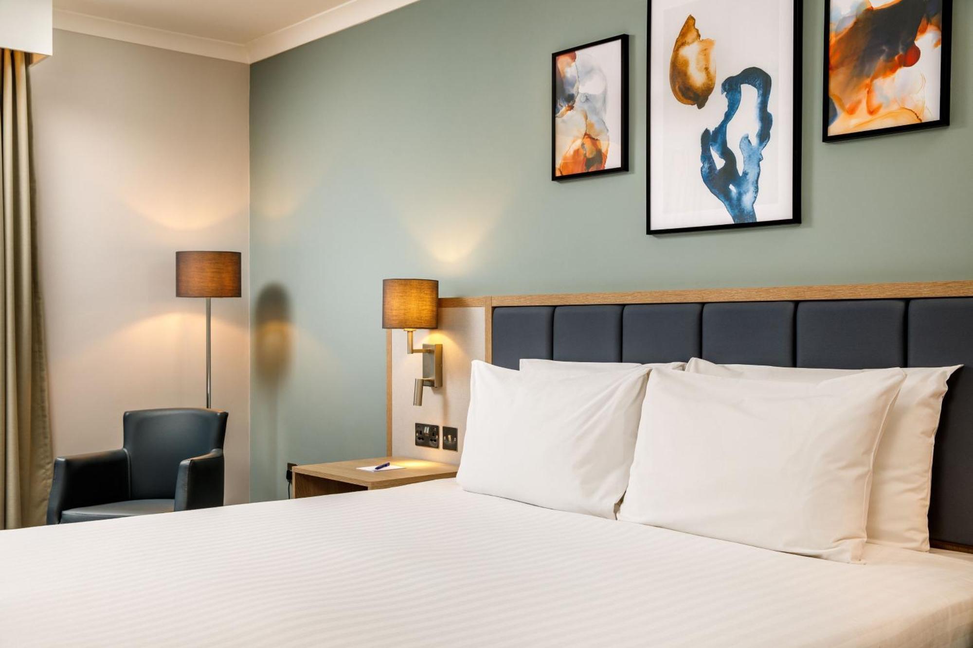 Delta Hotels By Marriott Μίλτον Κέινς Εξωτερικό φωτογραφία