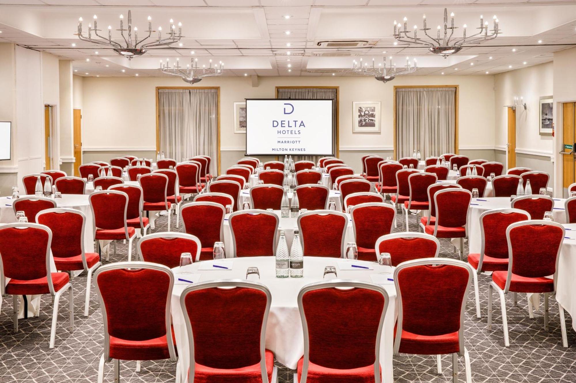 Delta Hotels By Marriott Μίλτον Κέινς Εξωτερικό φωτογραφία