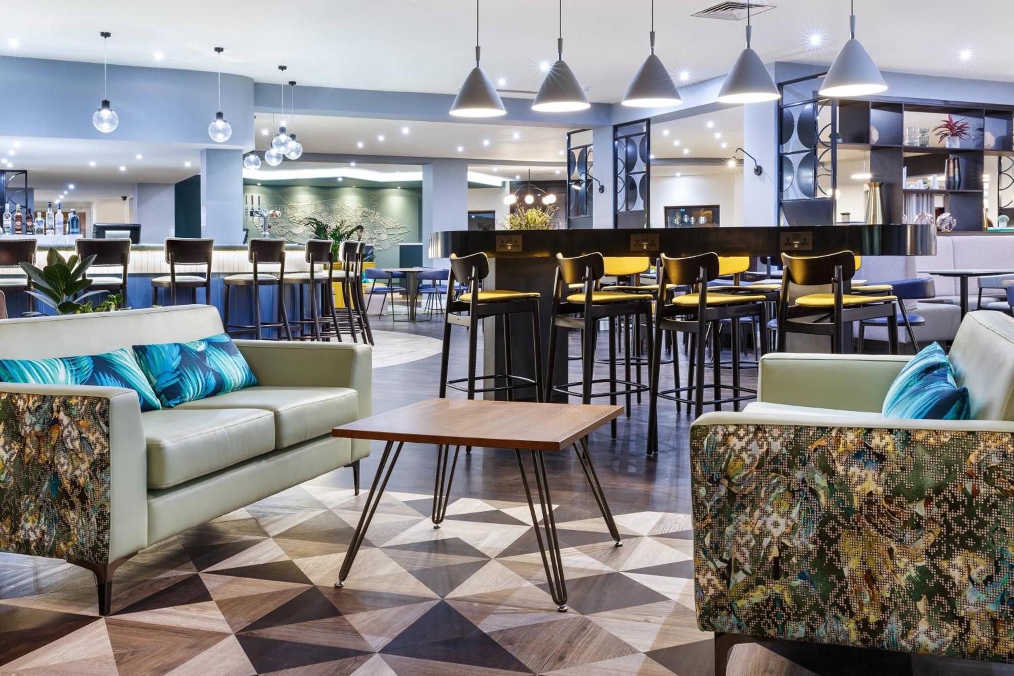 Delta Hotels By Marriott Μίλτον Κέινς Εξωτερικό φωτογραφία