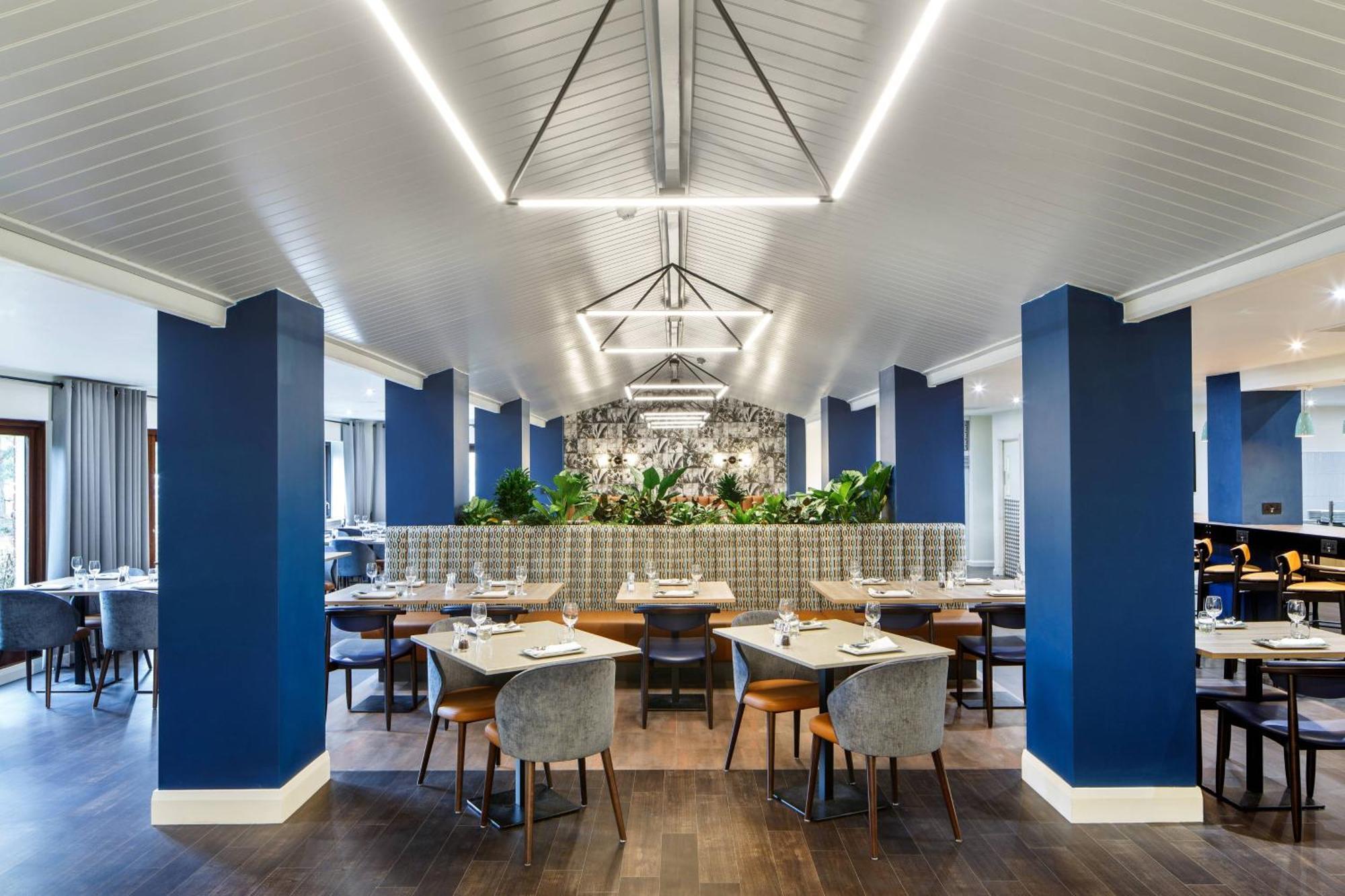 Delta Hotels By Marriott Μίλτον Κέινς Εξωτερικό φωτογραφία