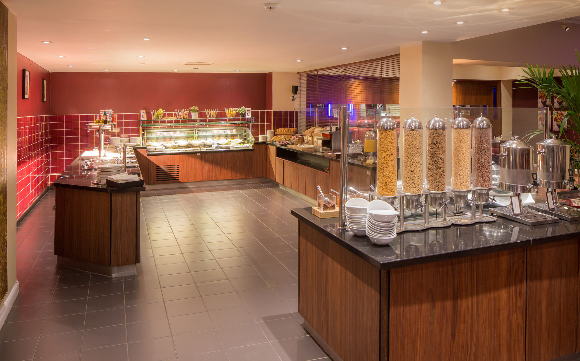 Delta Hotels By Marriott Μίλτον Κέινς Εξωτερικό φωτογραφία